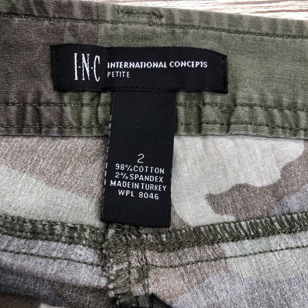 INC International Concepts Petite Crop Camo Cargo Pants Adjustable Side Ruching - Picture 11 of 16